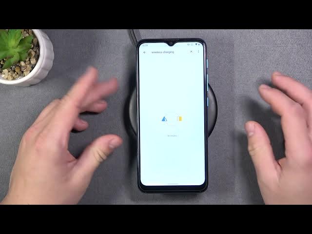 Video thumbnail for Does MOTOROLA E7I POWER Support Wireless Charging?