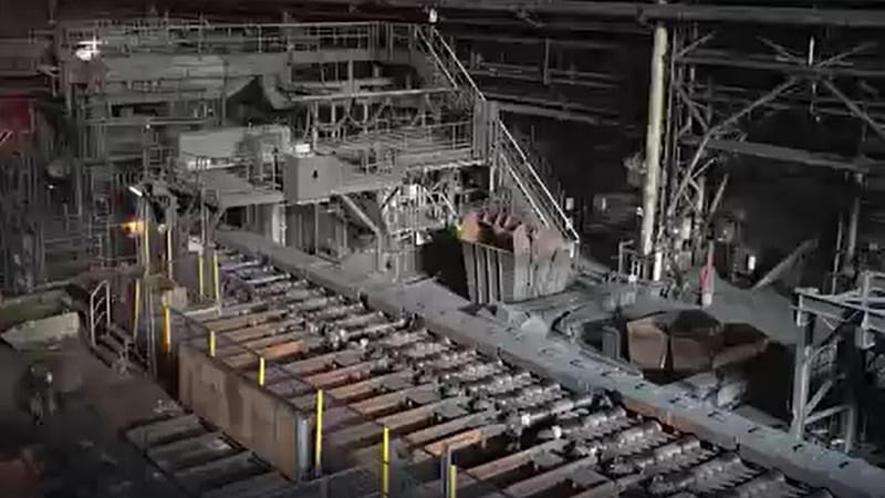 Video thumbnail for Mass layoffs cast shadow over Guinea’s Simandou mega-mine as output begins