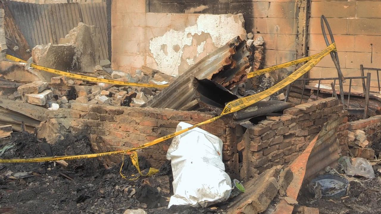 Video thumbnail for Indonesia: Hundreds left homeless by massive fire in Indonesian capital.