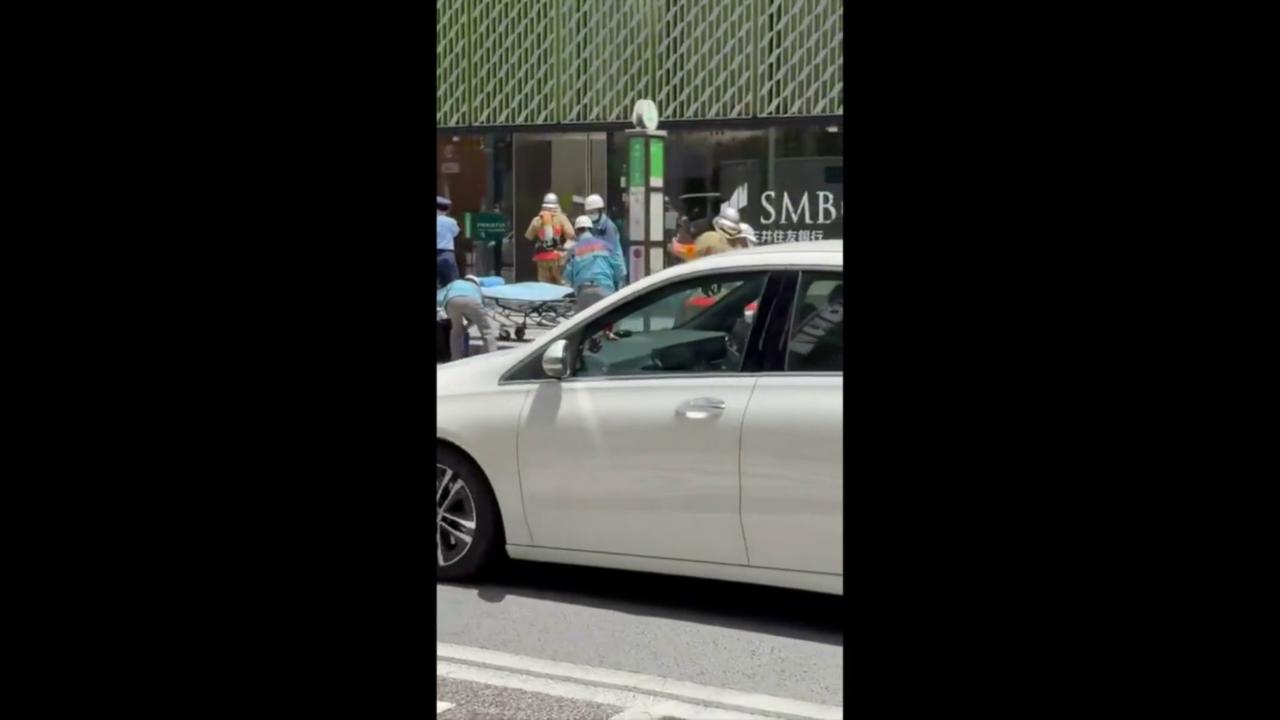 Video thumbnail for Tokyo: 20 Injured After Man Sprays Unknown Substance In Mall / 2.