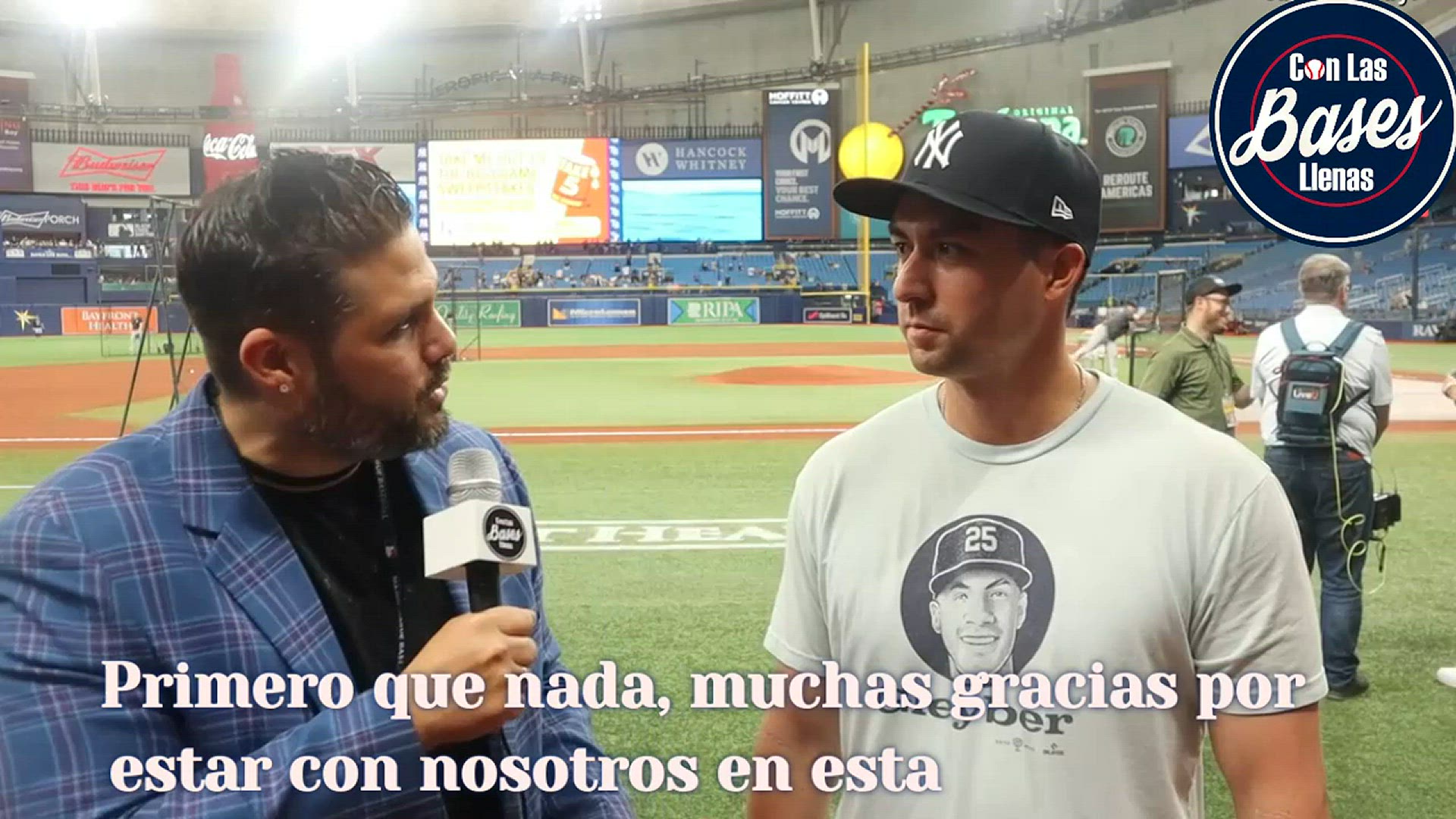 Video thumbnail for YANKEES: Kyle Higashioka nos impresiona hablando español (entrevista)