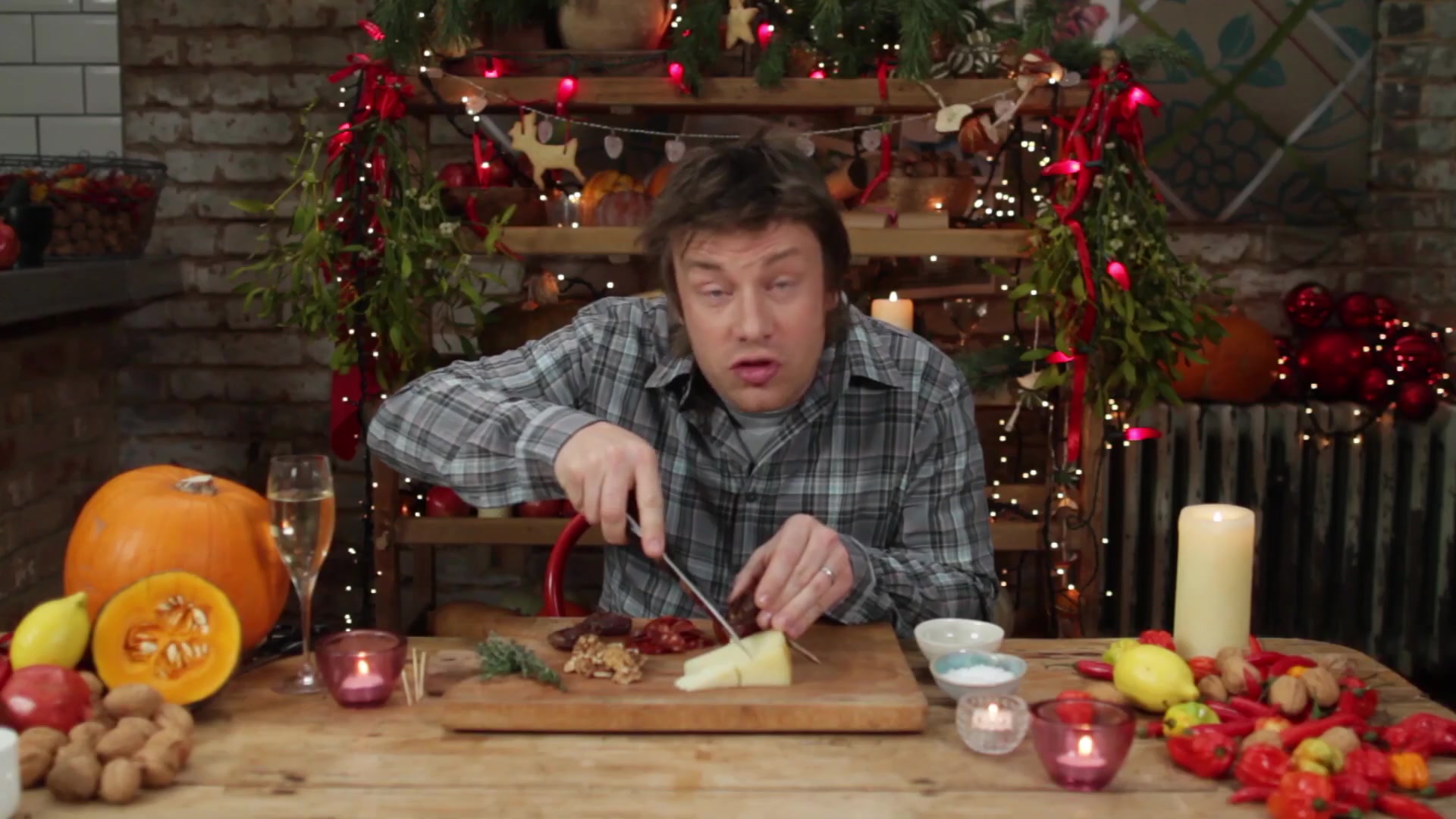 Video thumbnail for Cheese & Chorizo Stuffed Date Skewers ¦ Jamie Oliver (45)