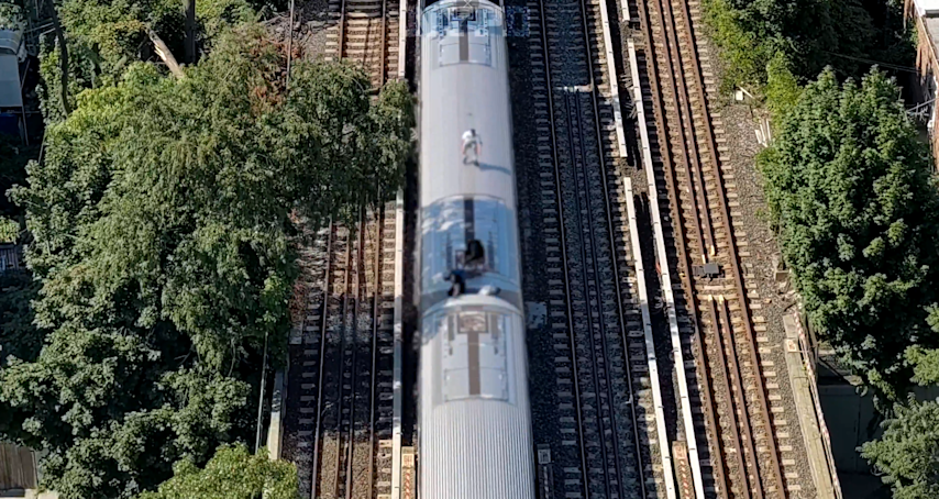Video thumbnail for NYPD drones help catch Brooklyn teen subway surfers