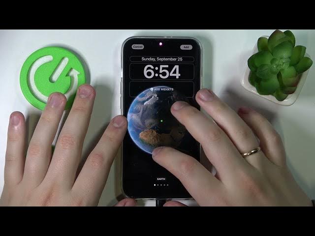 Video thumbnail for How to Change Lock Screen on the Newest iPhone 14th Generation - Switch Between Photos on iPhone