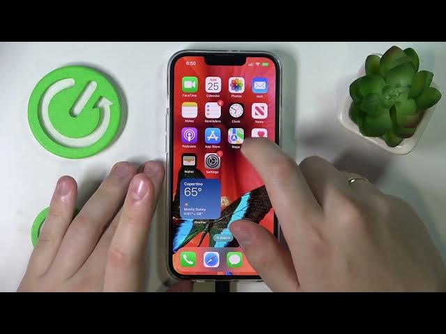 Video thumbnail for How to Change the Autofill on the iPhone 14 Series Device - Plus / Pro / Pro Max