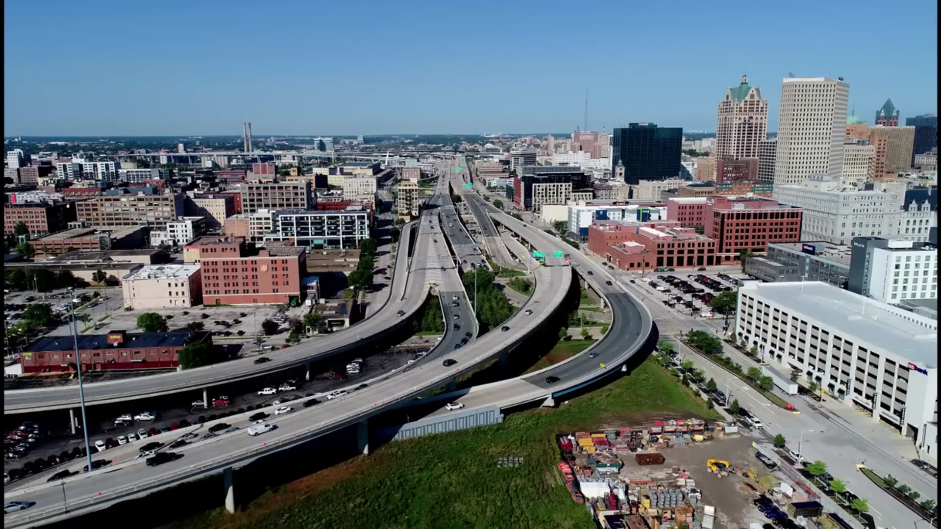 'Video thumbnail for Why Milwaukee Is Tearing Down Its Freeway To Nowhere (I-794)'