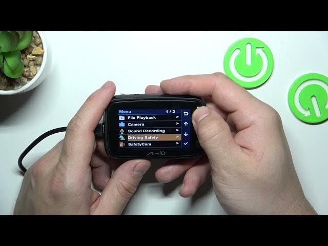 Video thumbnail for How to Enable & Disable Headlights Reminder on MiVue 812?
