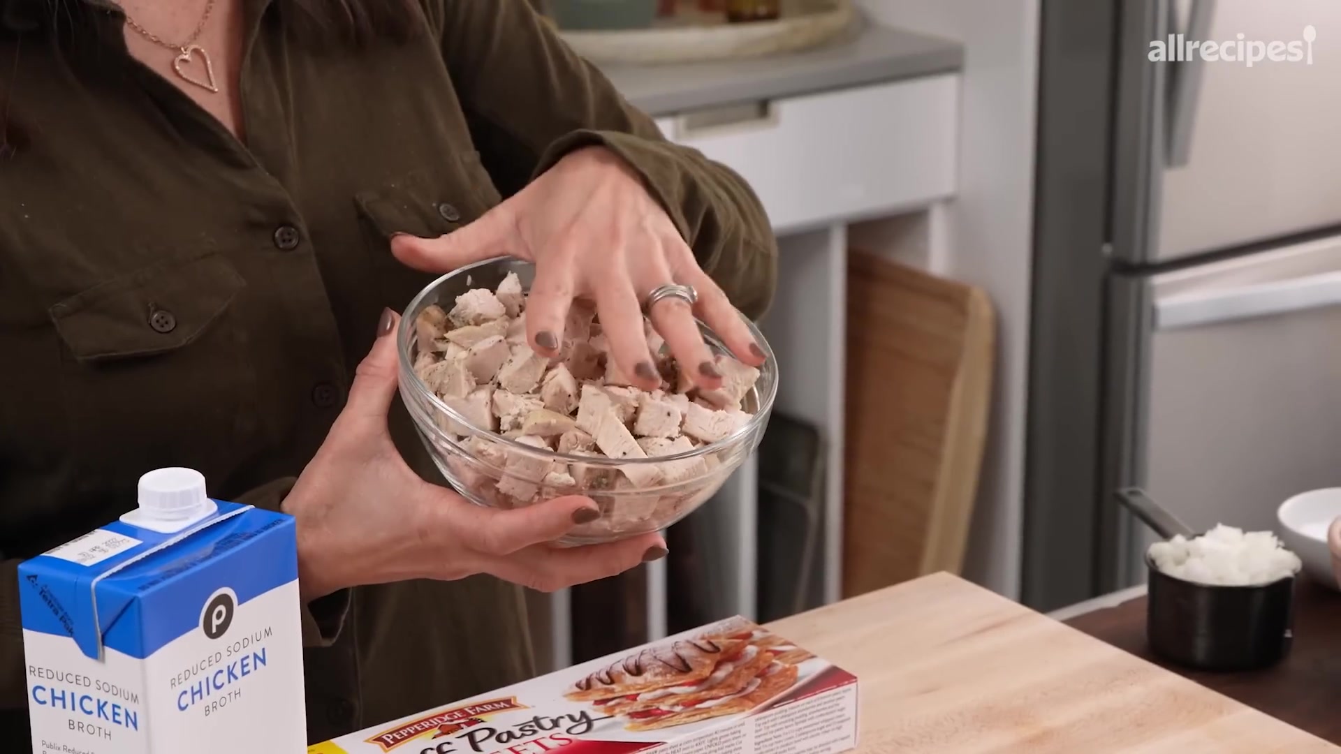 Video thumbnail for 4.5 Lazy Sheet Pan Dinners for When You're Too Tired to Cook ¦ Allrecipes (1080p 24fps)