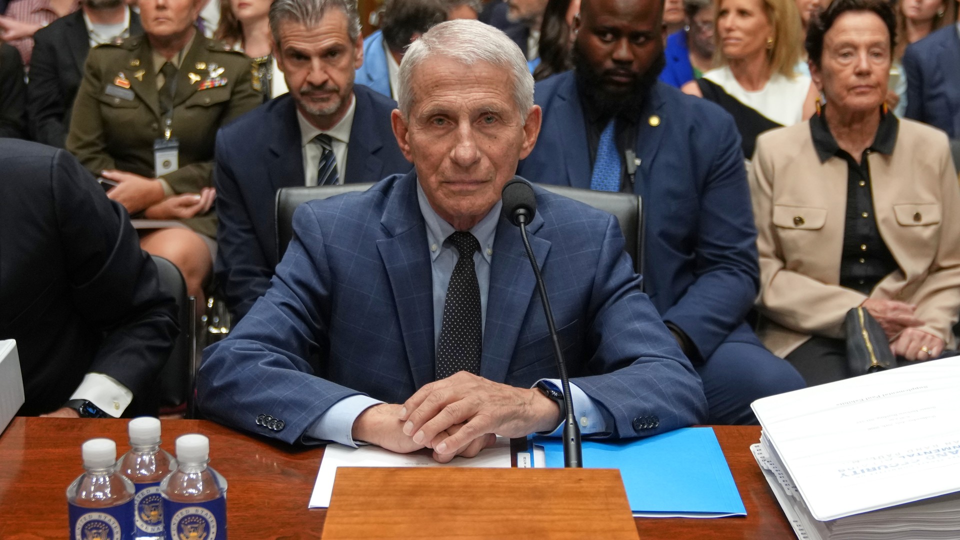 Video thumbnail for Fauci invokes the Fifth Amendment in Republican-led COVID-19 Senate hearing