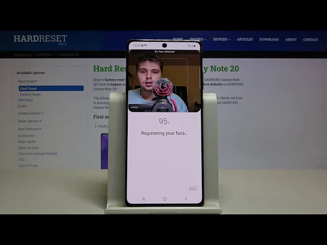 Video thumbnail for How to Set Up Face Unlock in SAMSUNG Galaxy Note 20 – Add Face Unlock
