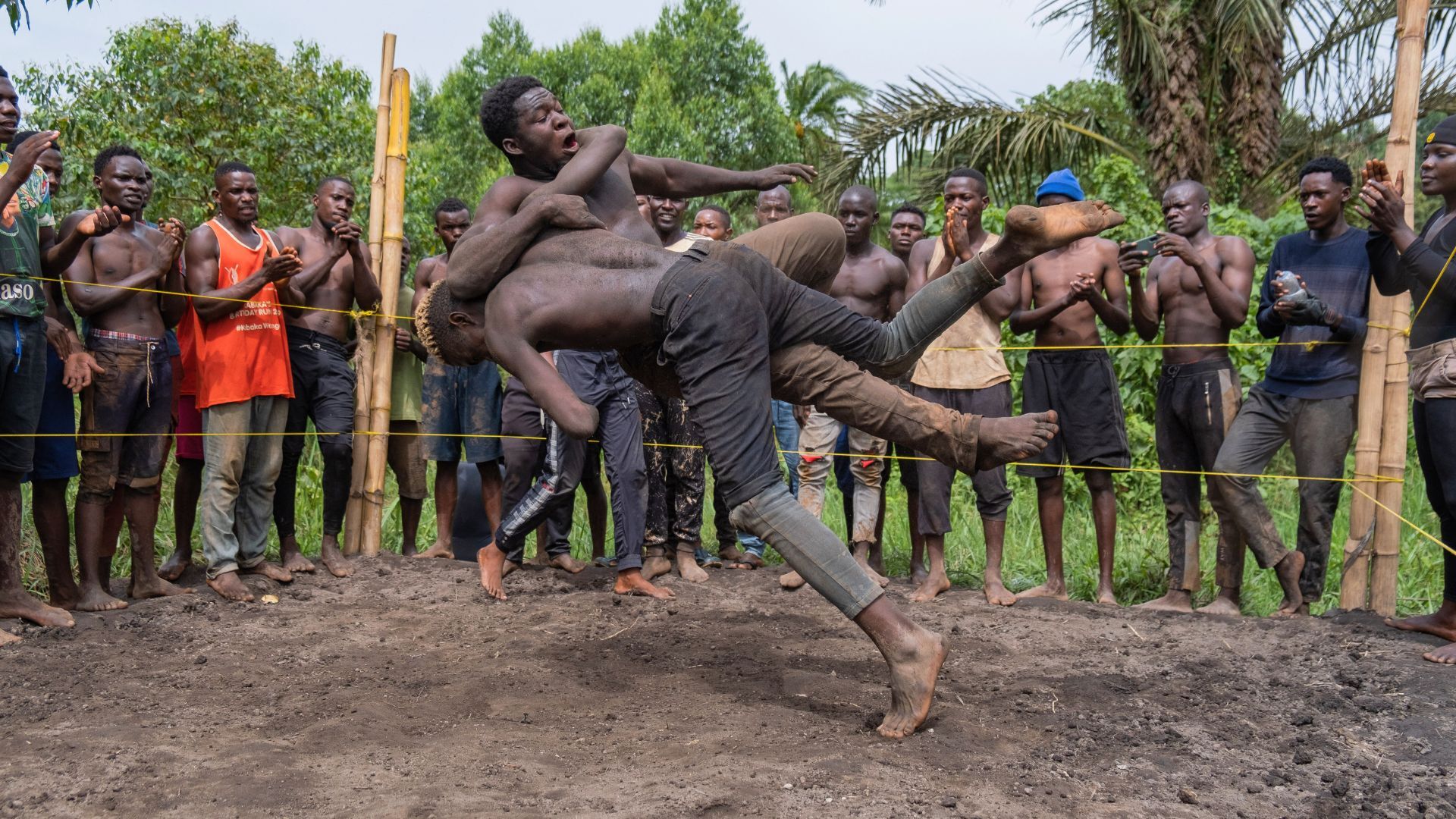 Video thumbnail for Uganda’s soft ground wrestling craze becomes a community and global sensation