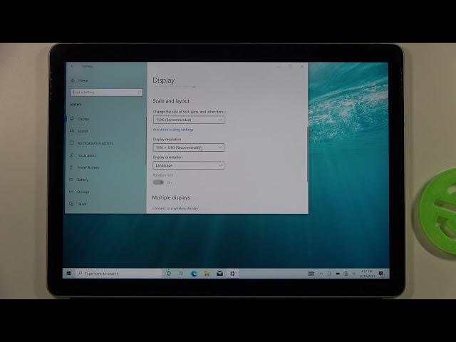 Video thumbnail for How to Adjust Display Resolution on MICROSOFT Surface Go 2 – Manage Display Settings