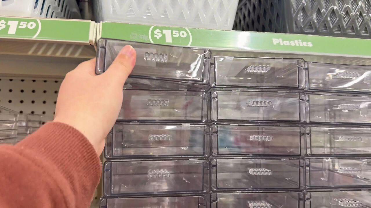 Video thumbnail for Grab 2 Dollar Tree cutting boards...