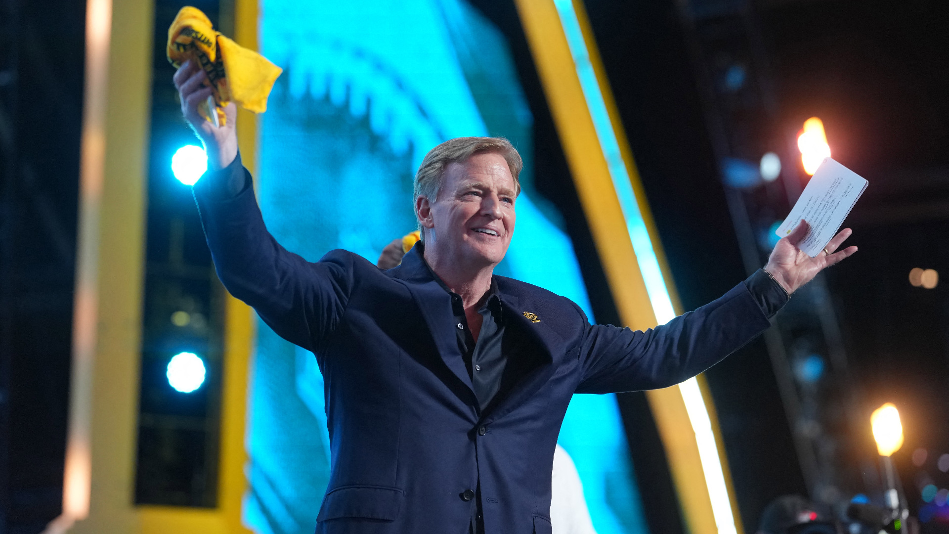 Video thumbnail for NFL Faces Gambling Issues: Cardinals Executive Suspended