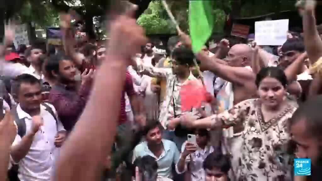 Video thumbnail for Indian students vow to continue 'cockroach movement' protests despite crackdown