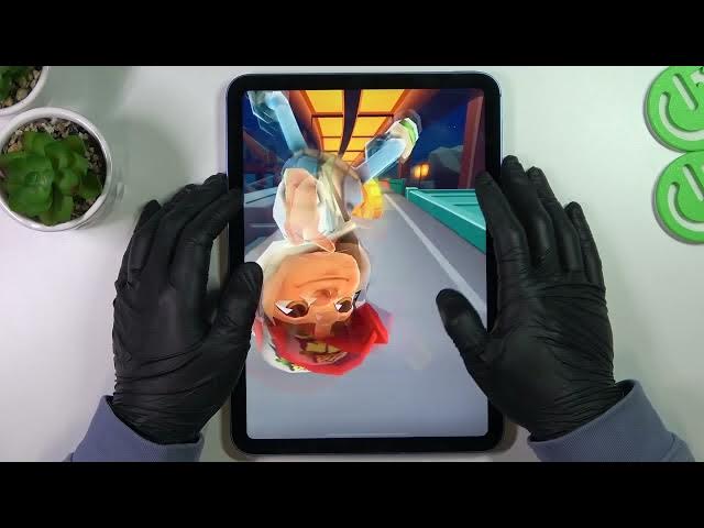 Video thumbnail for iPad 10th Gen (2022) - Subway Surfers - Gameplay Preview & Game Test
