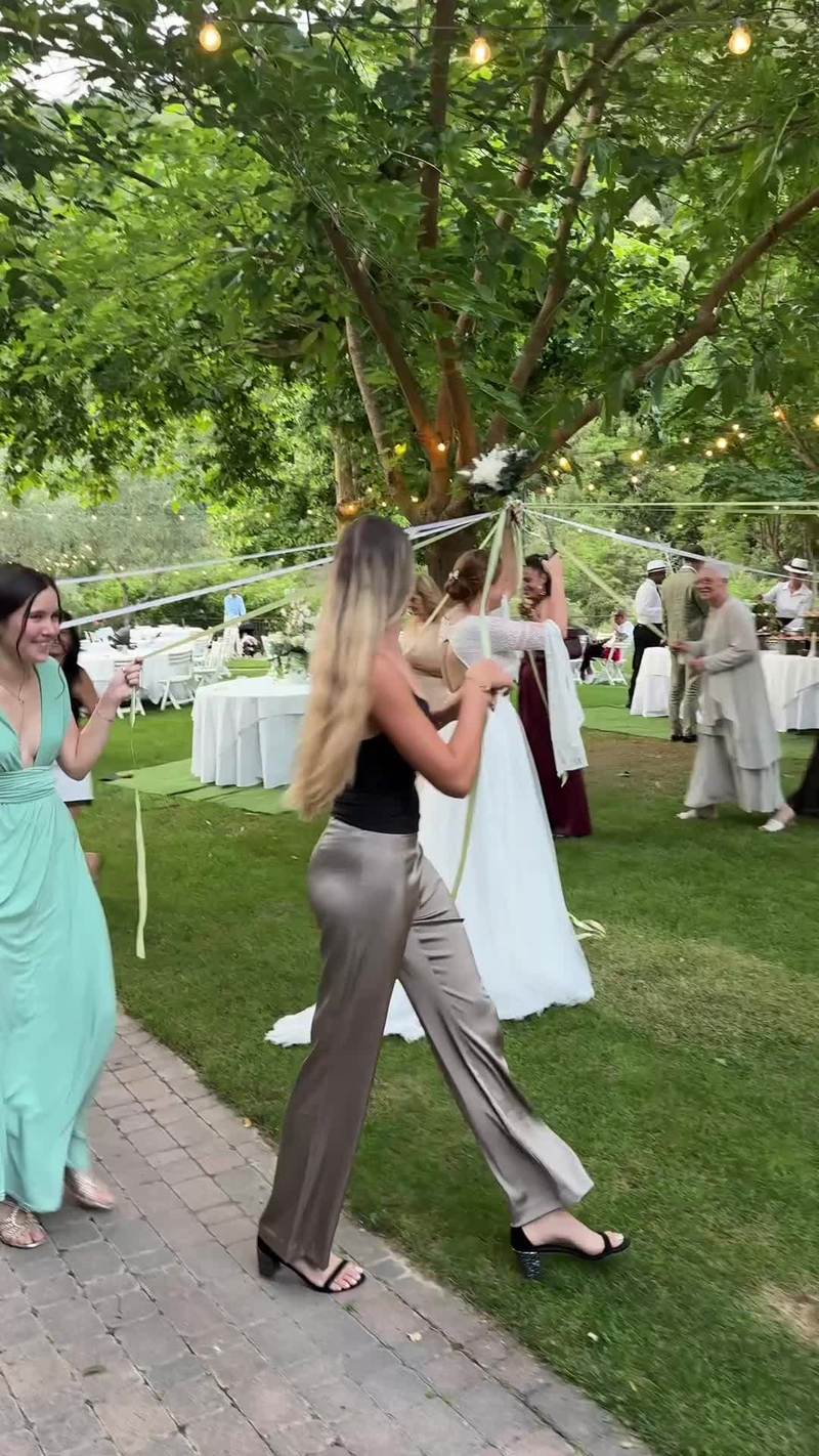 Video thumbnail for Bride Surprises Mother with Ribbon Bouquet Moment in Italy