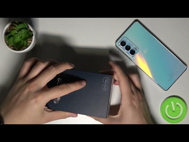 Video thumbnail for Does MOTOROLA Edge 20 have earphones in the box? - European Distribution
