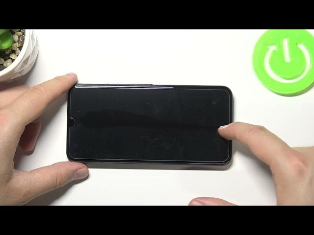 Video thumbnail for How to Install Tempered Glass on GOOGLE Pixel 5 - Screen Protector Installation