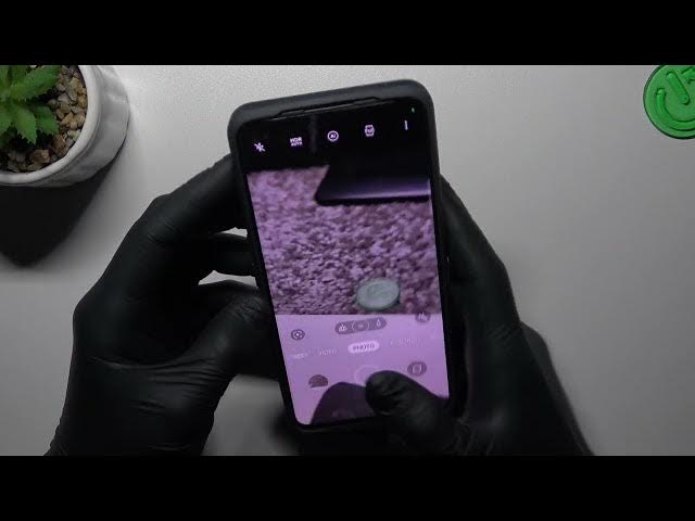 Video thumbnail for How to Enter and Use the Burst Shot Camera Mode on a OPPO Find N2 Flip - A Series of Photos