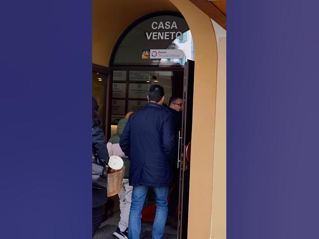 Video thumbnail for Oggi siamo stati a CASA VENETO in occasione delle Olimpiadi Milano Cortina! Domani il video completo