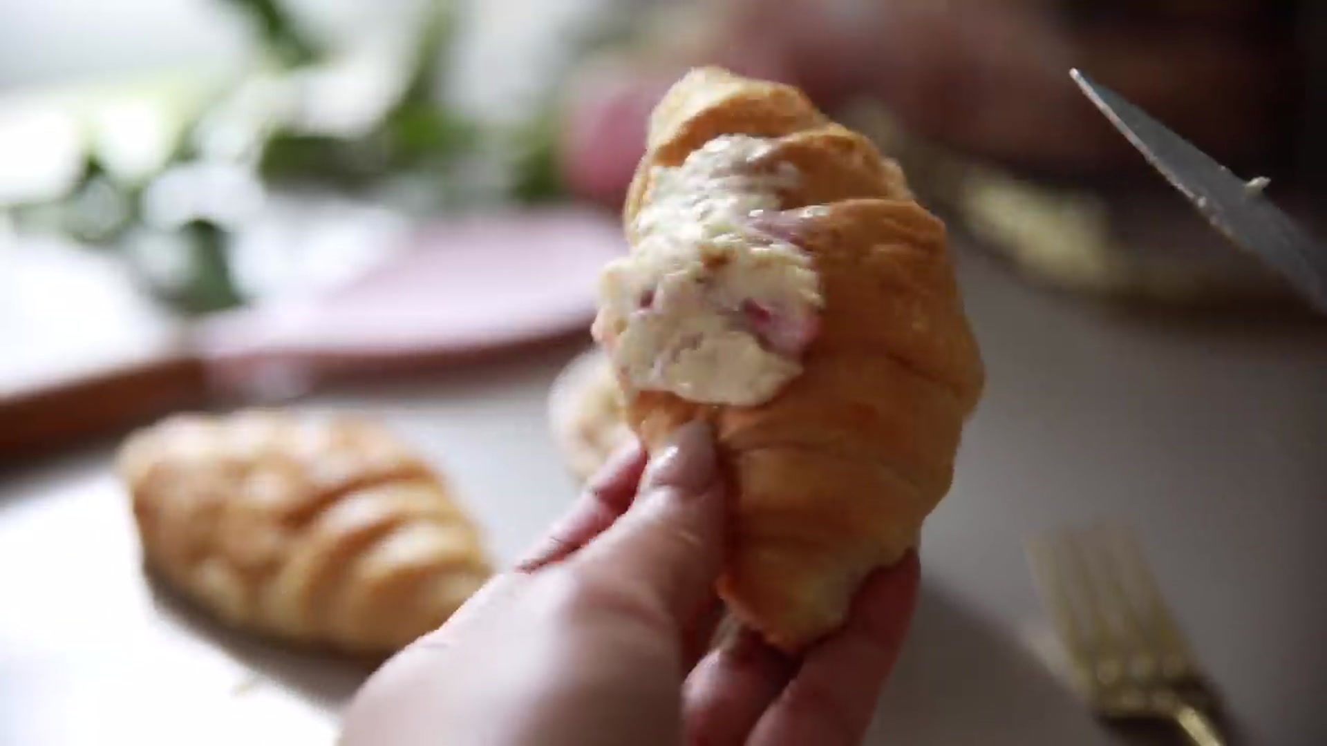 Video thumbnail for DIY Brunch Ideas  Crispy Pancetta Potatoes  Savory Egg French Toast MissLizHeart(720P HD)