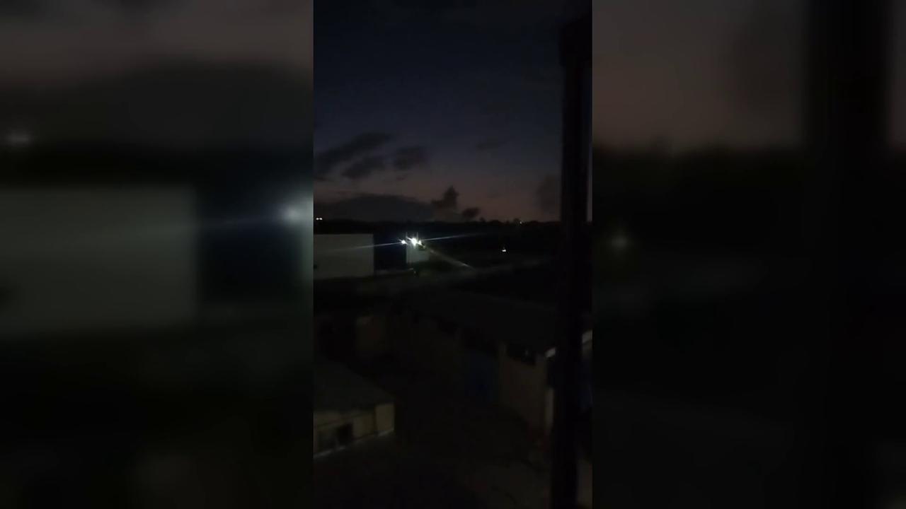 Video thumbnail for Iran: Plumes of Smoke Seen in Karaj After Overnight Airstrikes.