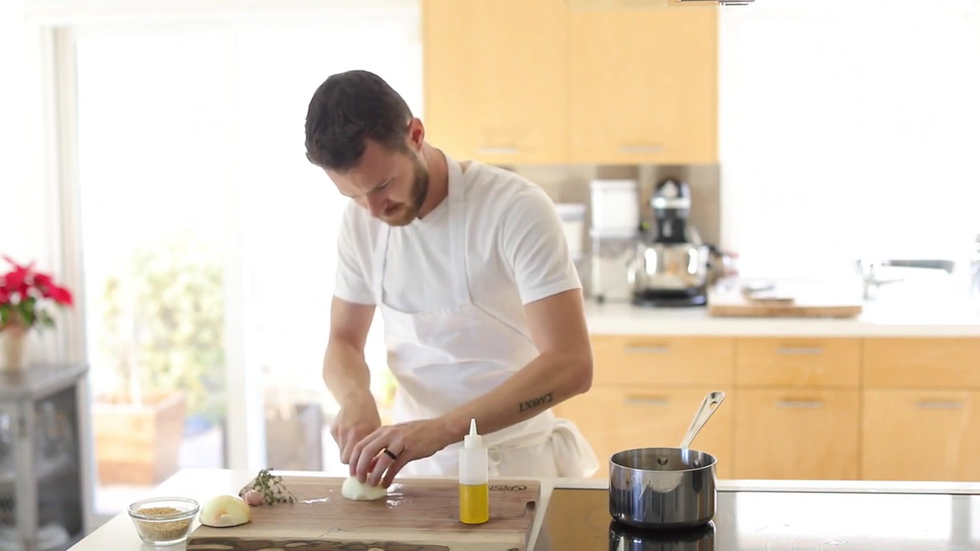 'Video thumbnail for Herb Crusted Snapper'