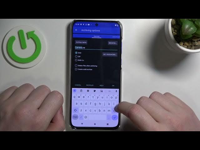 Video thumbnail for How To Pack Files into Rar & Zip Archives on MOTOROLA Edge 30 Neo - RAR app