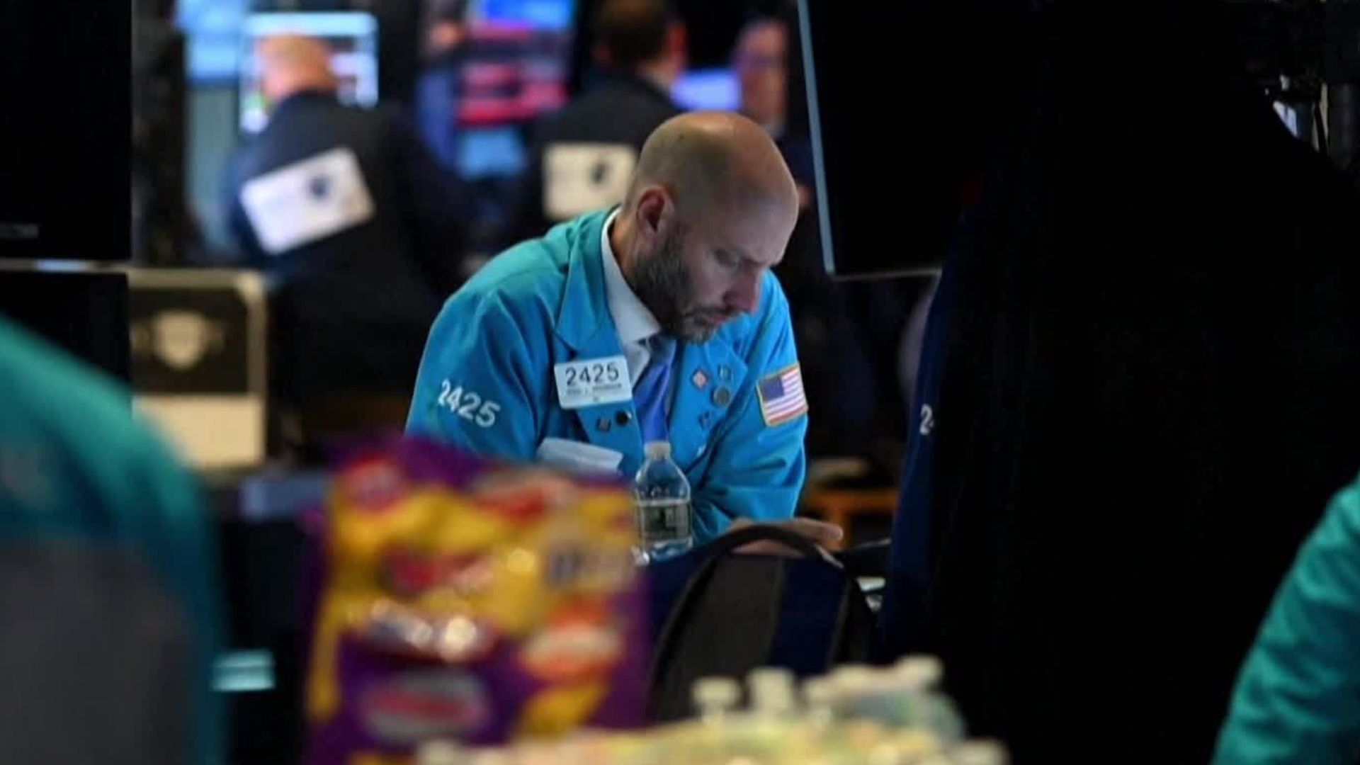 Video thumbnail for US markets nosedive as investors sell on fears of global trade war