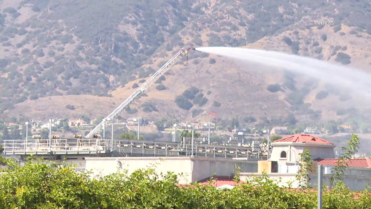 Video thumbnail for US, Los Angeles: La Verne Hazardous Fire Prompts Evacuations at Water Treatment Plant Part 1.