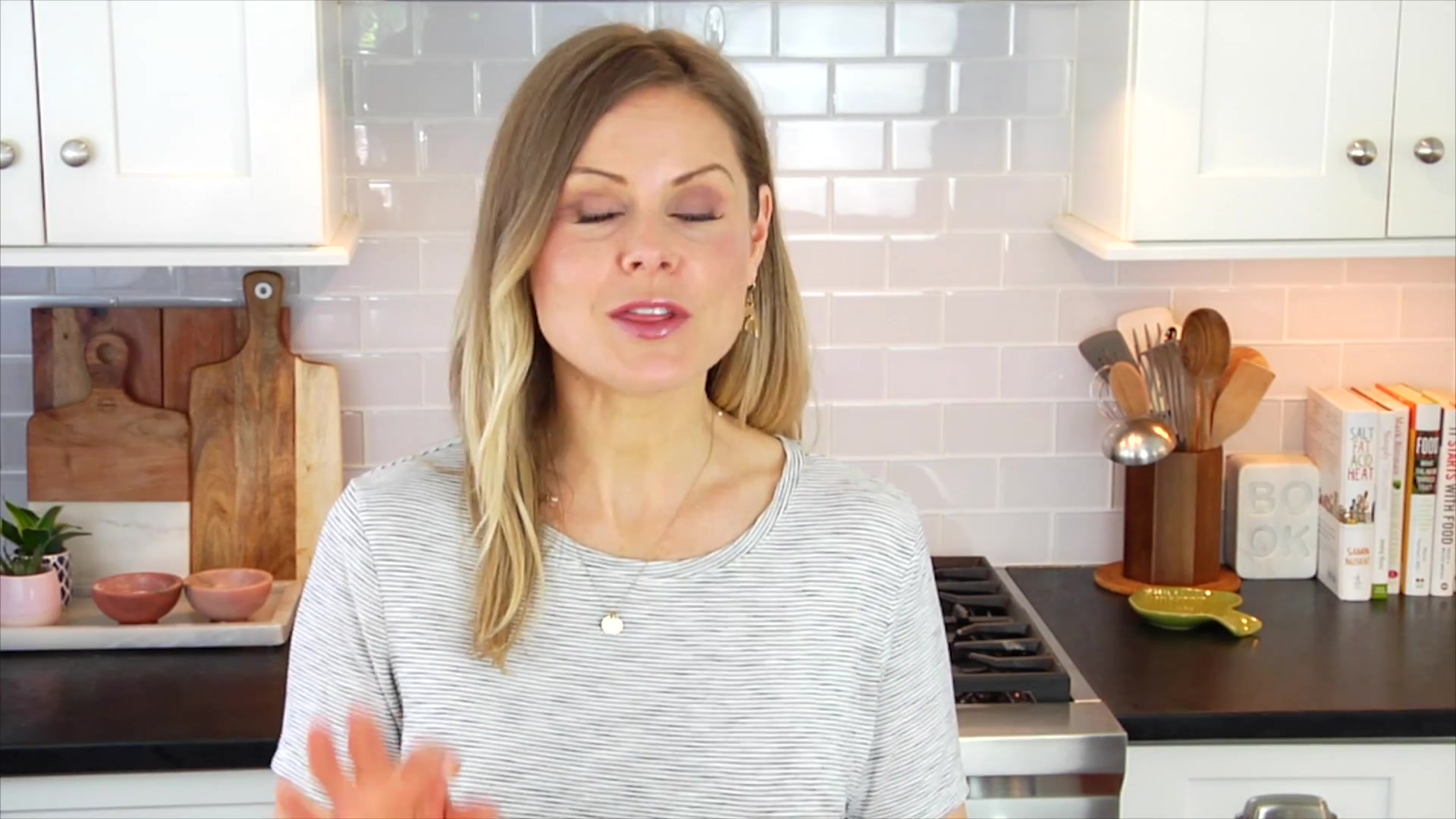 Video thumbnail for 2.THE BEST CHOCOLATE CHIP COOKIES ¦ gluten  free chocolate chip cookies recipe (1080p 30fps)