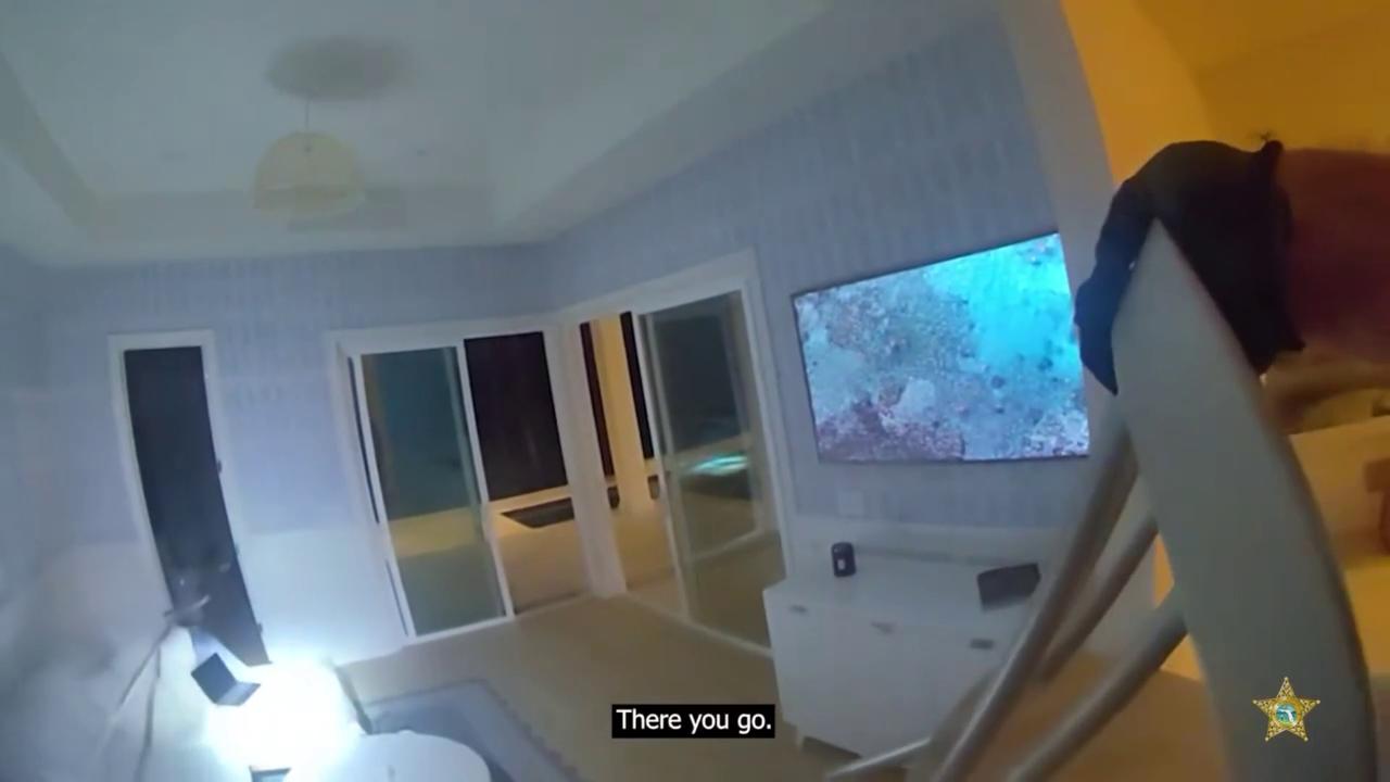 Video thumbnail for US: Deer Trapped Inside Florida Home Bolts Through Living Room And Plunges Into Pool.
