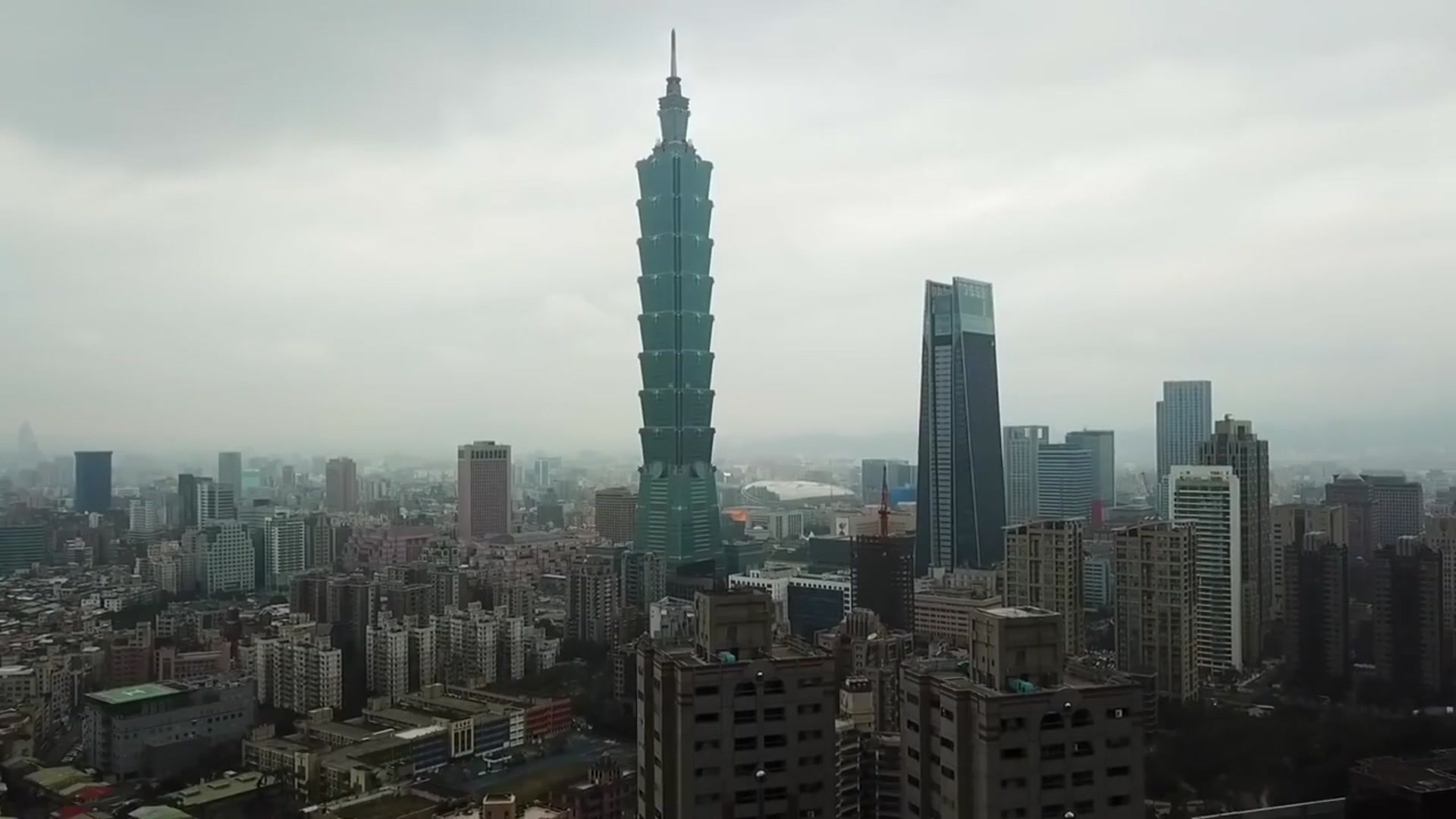 'Video thumbnail for Taipei’s BEST Street Food Guide 2019!! UNKNOWN Taiwanese Street Food + Japanese Food in Taiwan'