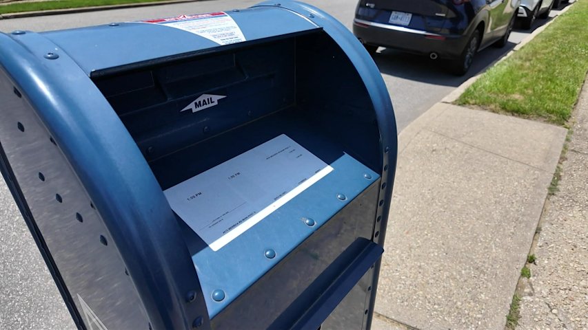 Video thumbnail for Massapequa man out thousands of dollars after he says two checks were washed
