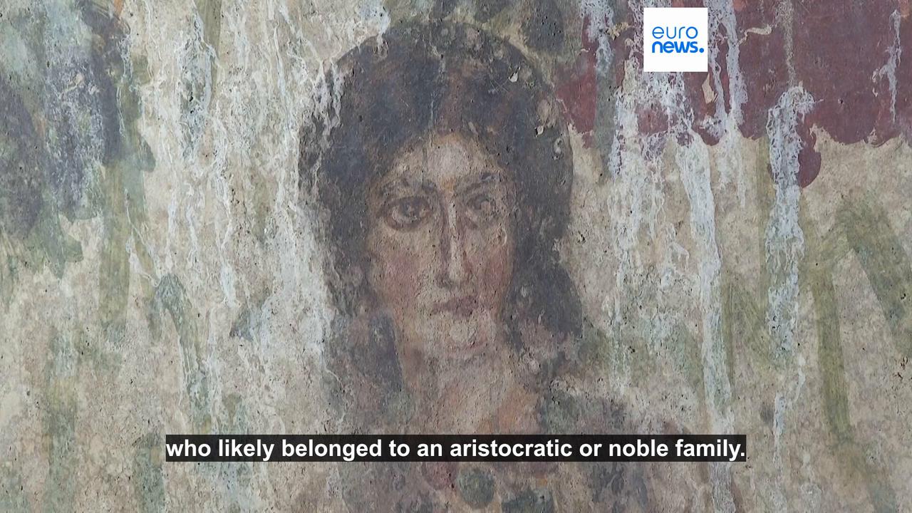 Video thumbnail for Archaeologists uncover rare Roman-style 'Good Shepherd' fresco near Iznik