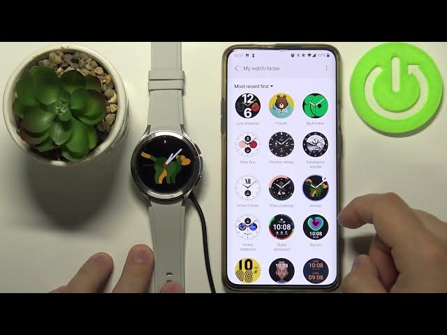 Video thumbnail for How to Change Watch Face on SAMSUNG Galaxy Watch 4 – Refresh Look of Watch Face