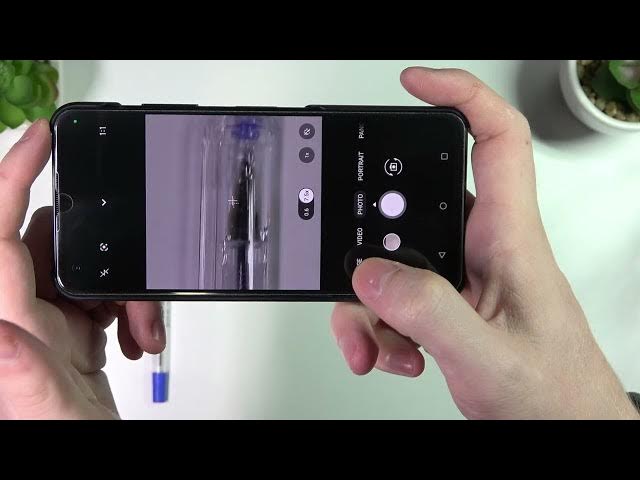 Video thumbnail for ASUS Zenfone 9 Maximum Camera Zoom