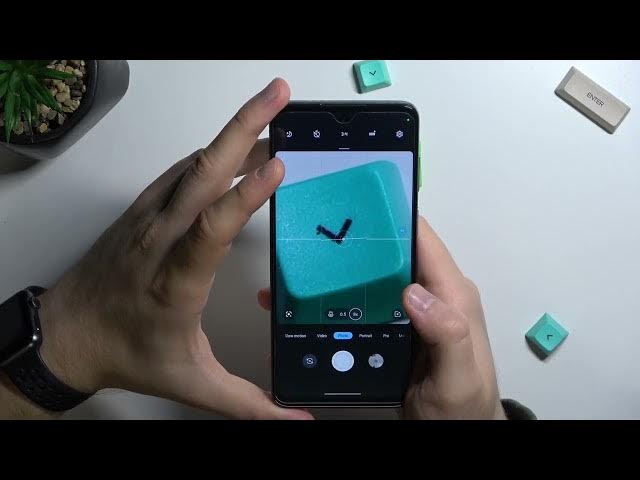 Video thumbnail for MOTOROLA Moto G62 Camera Maximal Zoom Preview