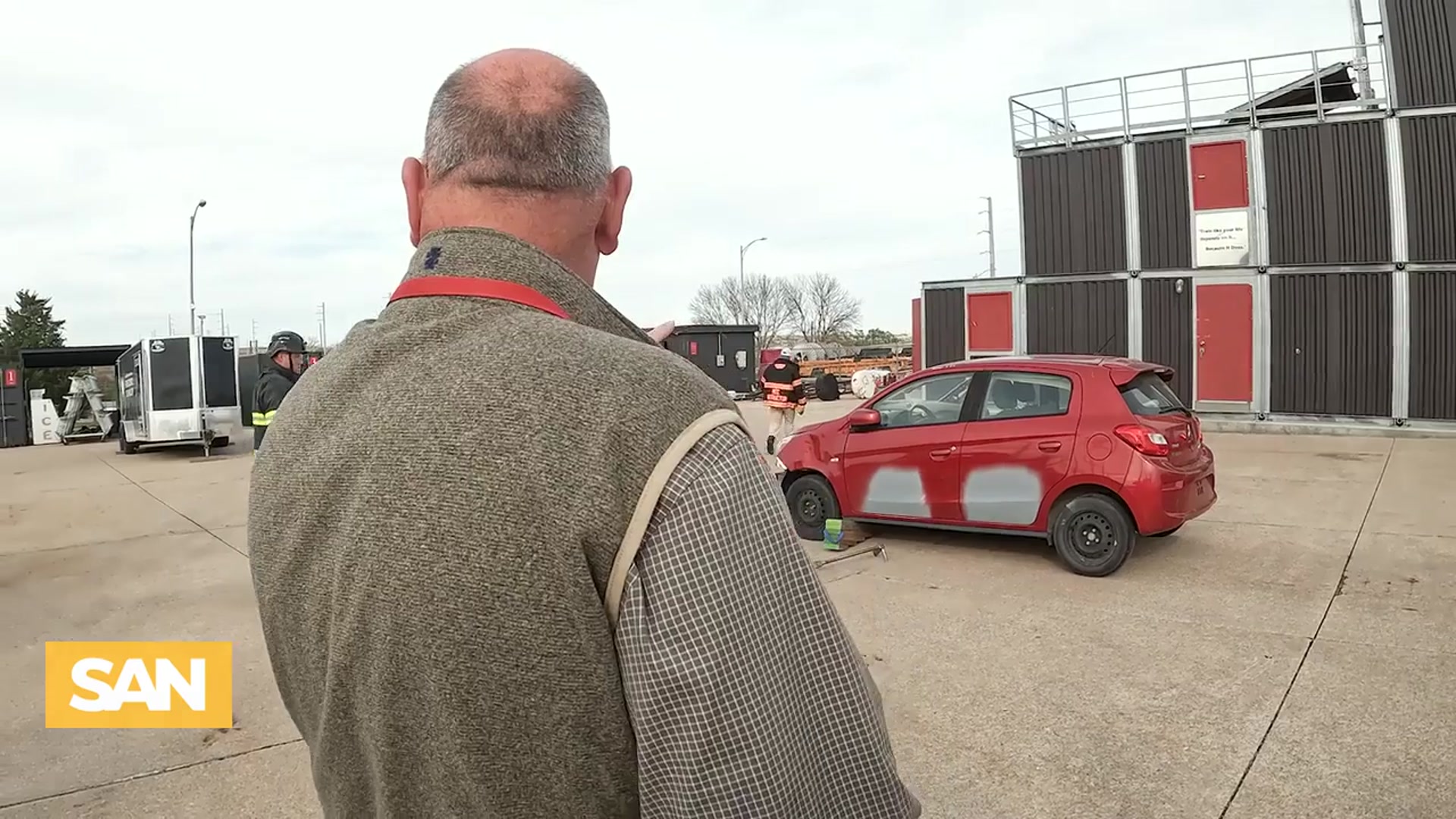 Video thumbnail for America is short on firefighters, leaving volunteers holding the hose
