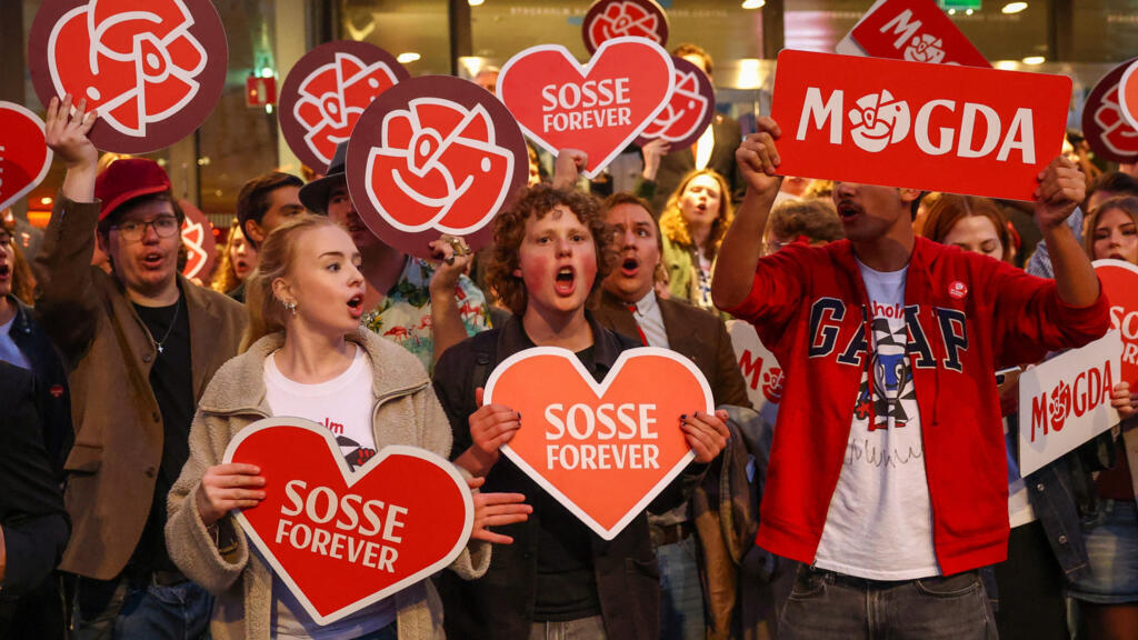 Video thumbnail for A 'complicated autumn' awaits Sweden after knife-edge vote