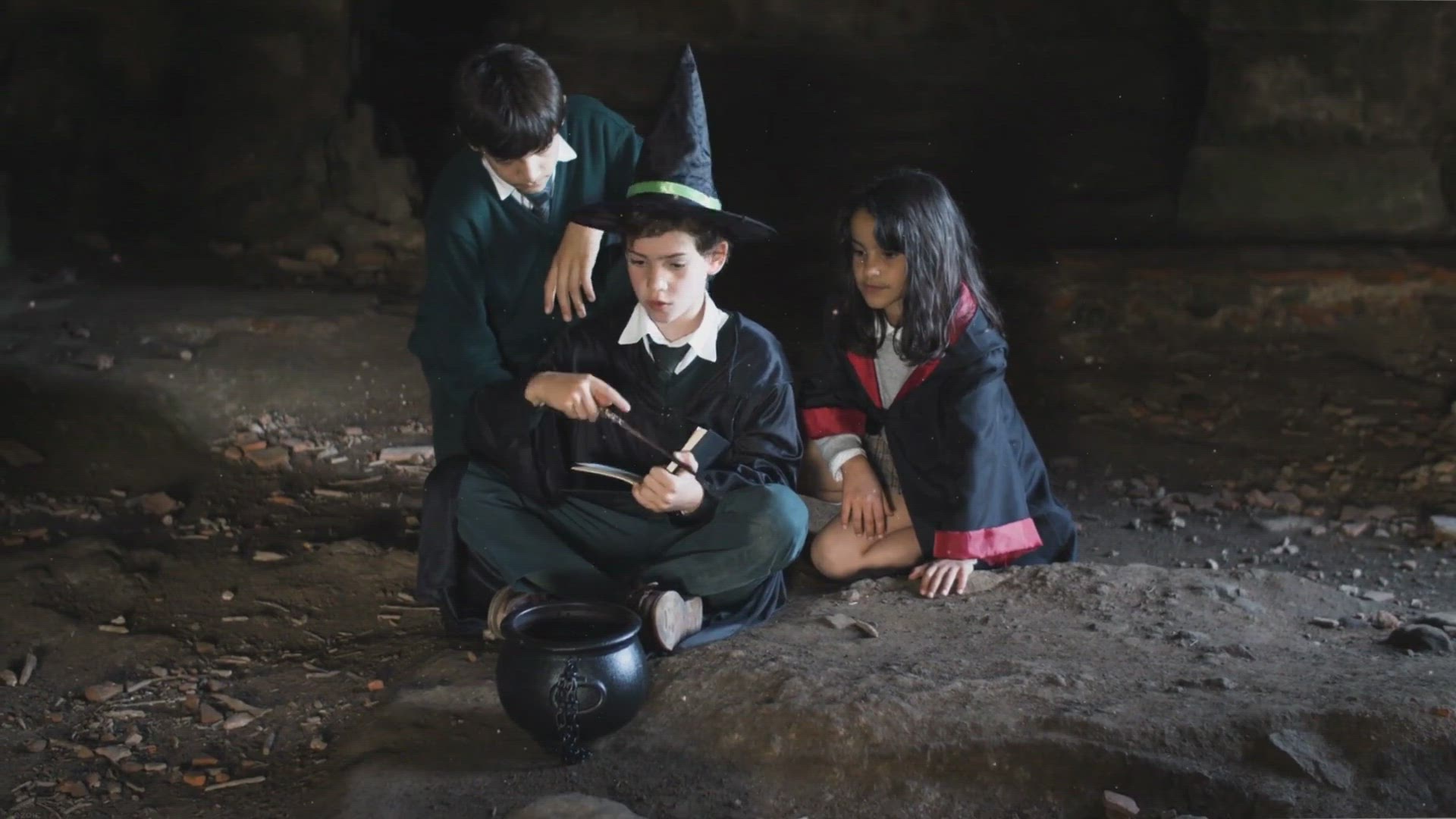 Video thumbnail for World Book Day Costumes: Creative Ideas on a Tiny Budget