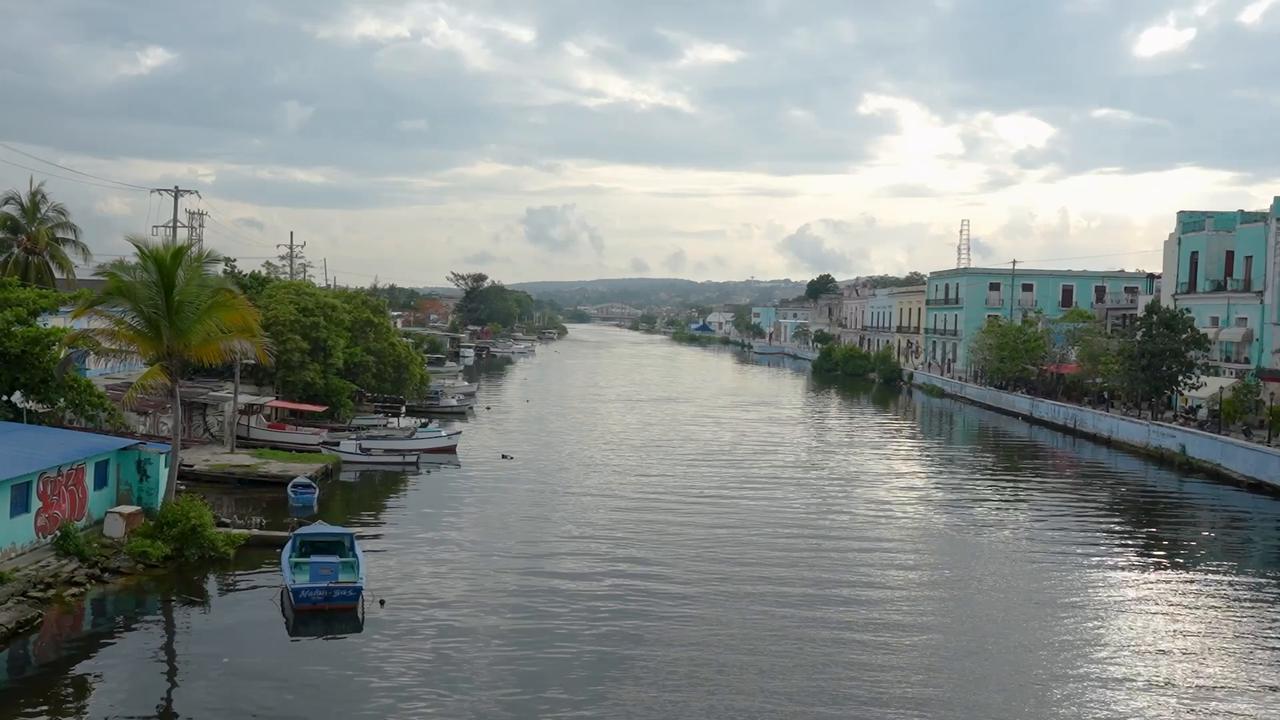 Video thumbnail for Cuba: Crippling power and water shortages force Cuba’s Matanzas residents to adapt.