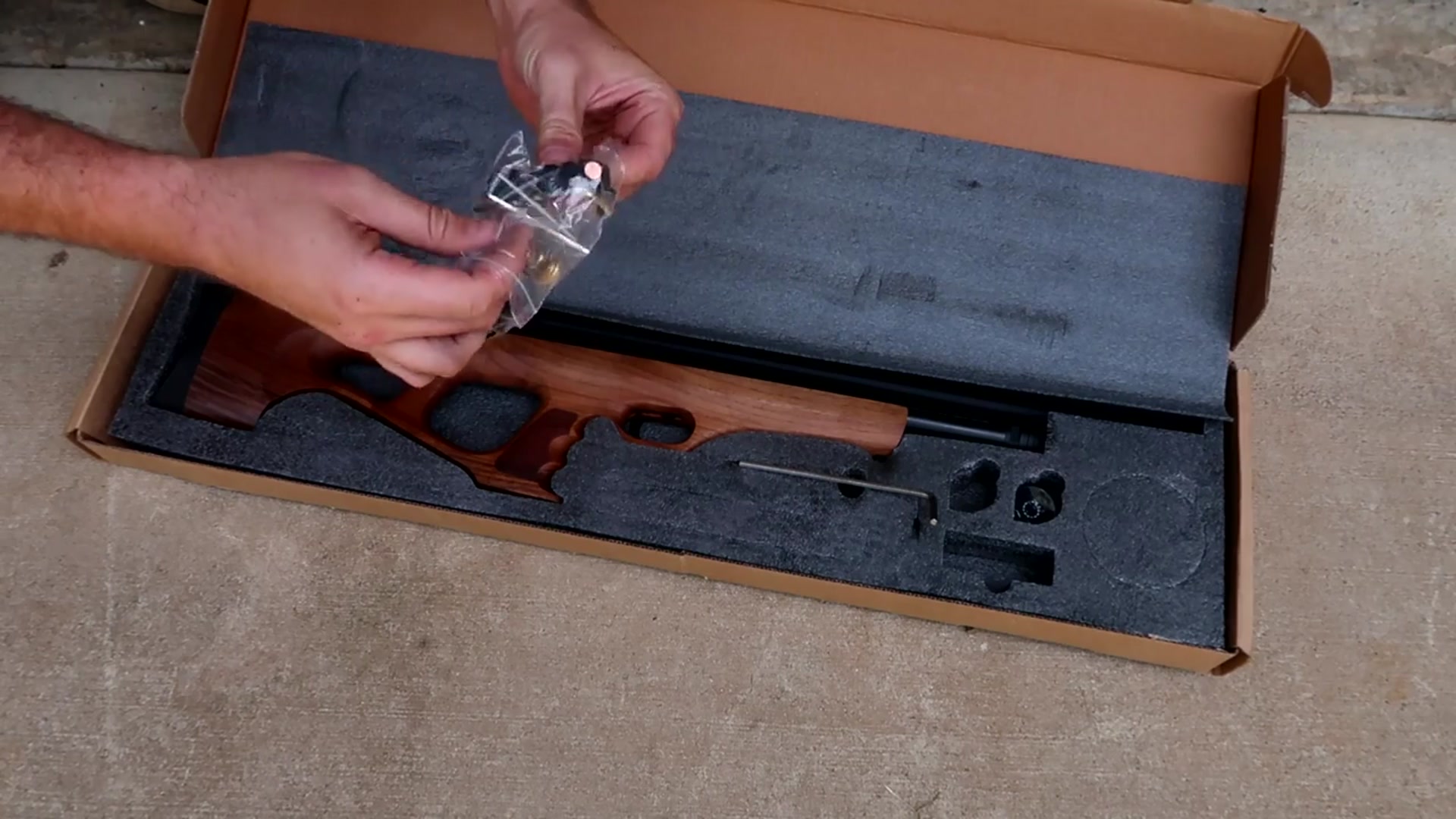 'Video thumbnail for Benjamin Akela Bullpup 22Cal Multi Shot Side Lever Hunting AirRifle'