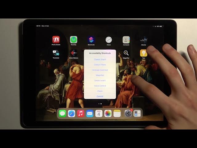 Video thumbnail for How to Customize Accessibility Shortcuts on iPad 2021 | Personalize Accesibility Features
