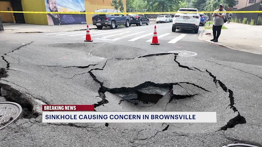 Video thumbnail for Large sinkhole at Brownsville intersection causes concern for neighbors