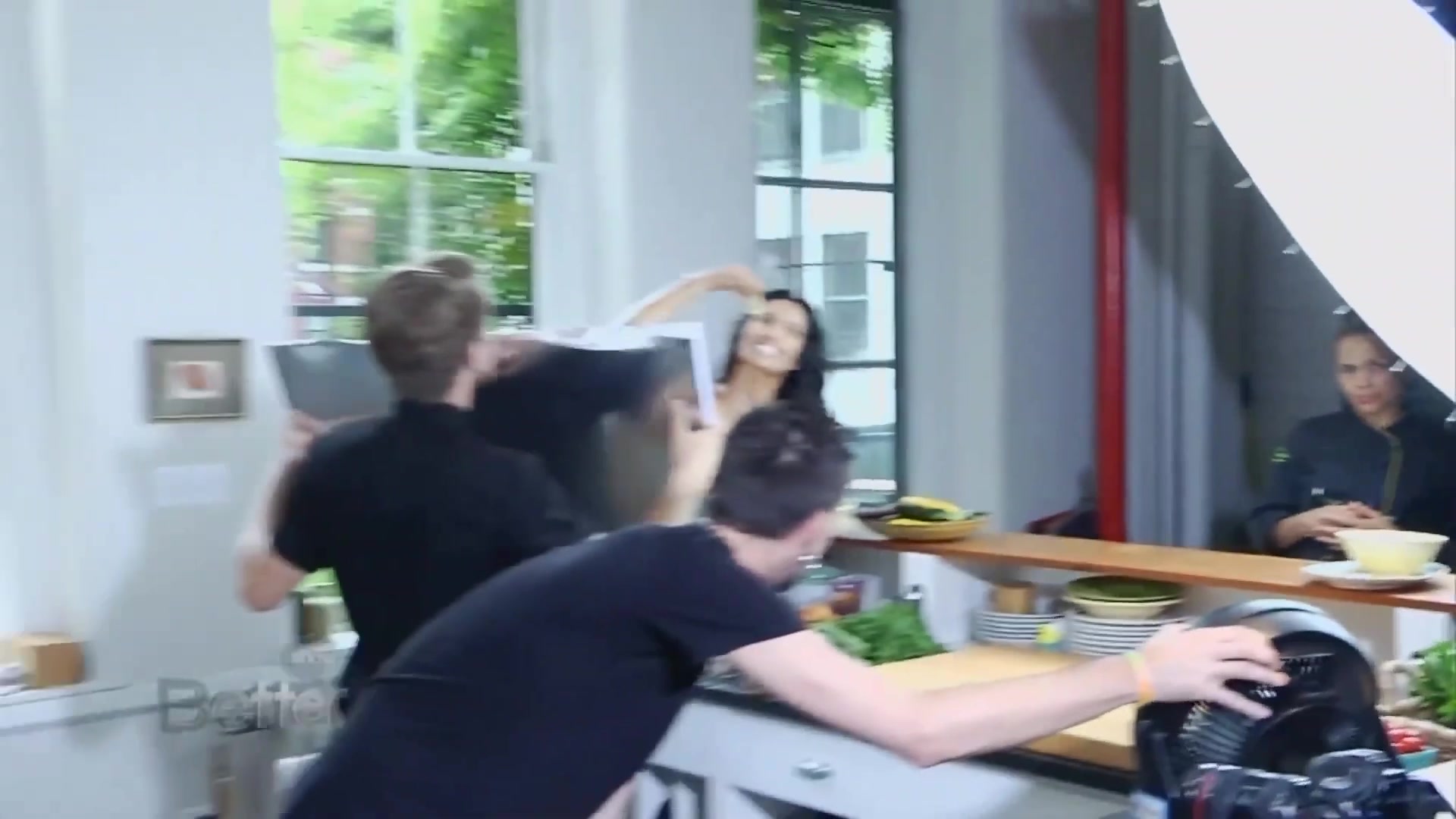 Video thumbnail for Here's Really How Celebrity Chefs Stay So Thin