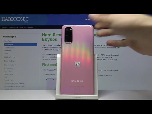 Video thumbnail for Unboxing SAMSUNG Galaxy S20 - First Impression of Galaxy S20