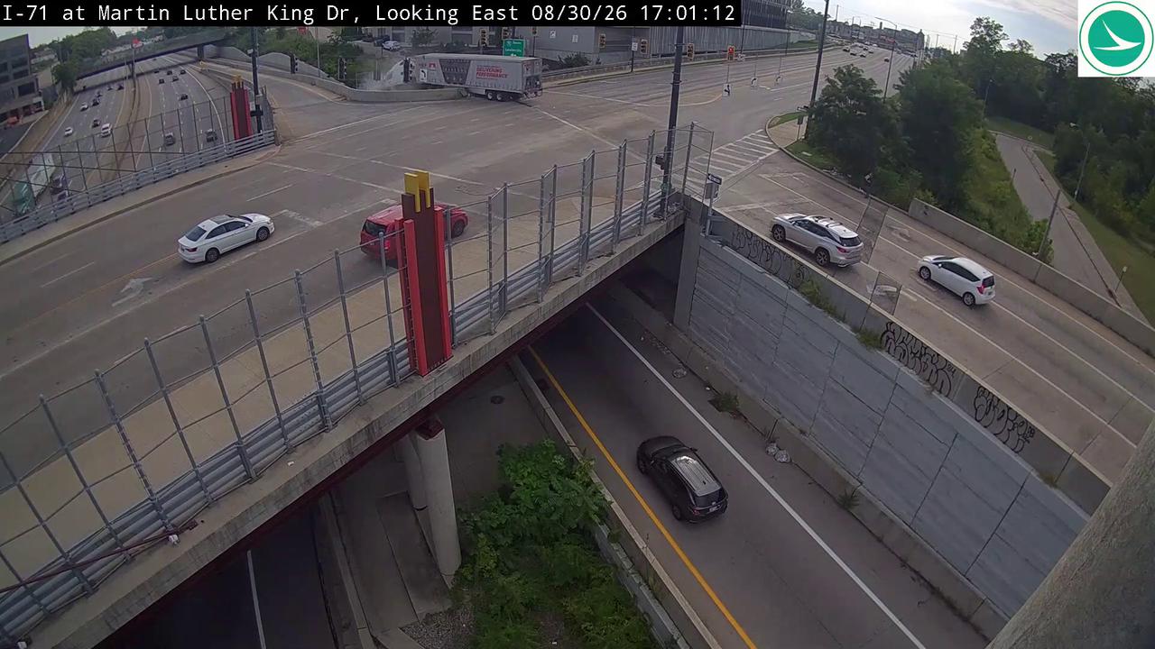 Video thumbnail for US: Truck Smashes Through Cincinnati Overpass Barrier And Leaves Cab Hanging Over I-71.