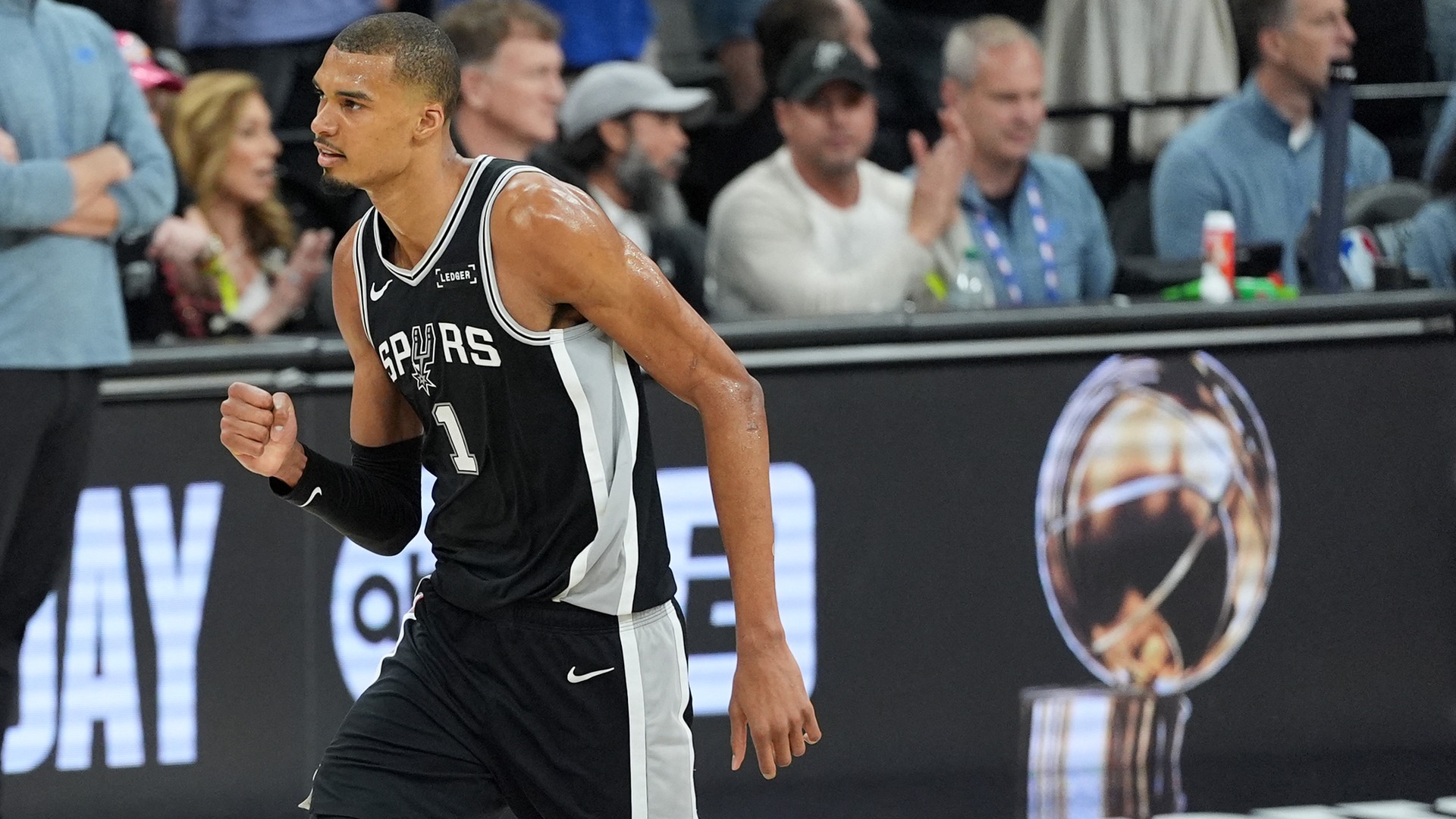 Video thumbnail for Spurs Dominate Thunder Leading to Thrilling Game 7
